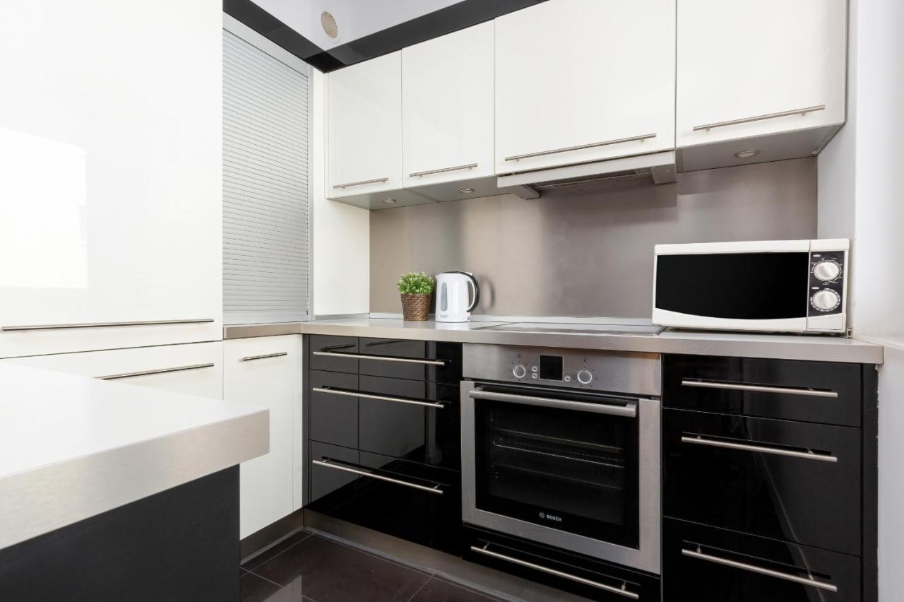 Residence On Wspolna Str. Apartment Warsaw By Renters Buitenkant foto