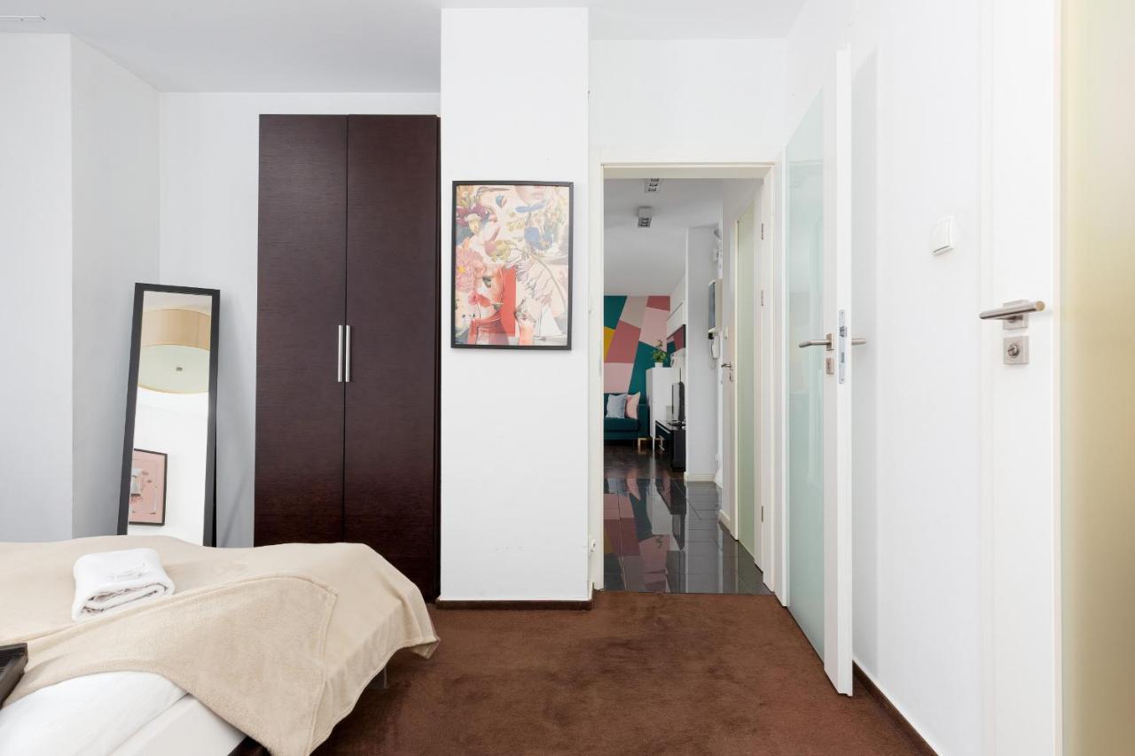 Residence On Wspolna Str. Apartment Warsaw By Renters Buitenkant foto